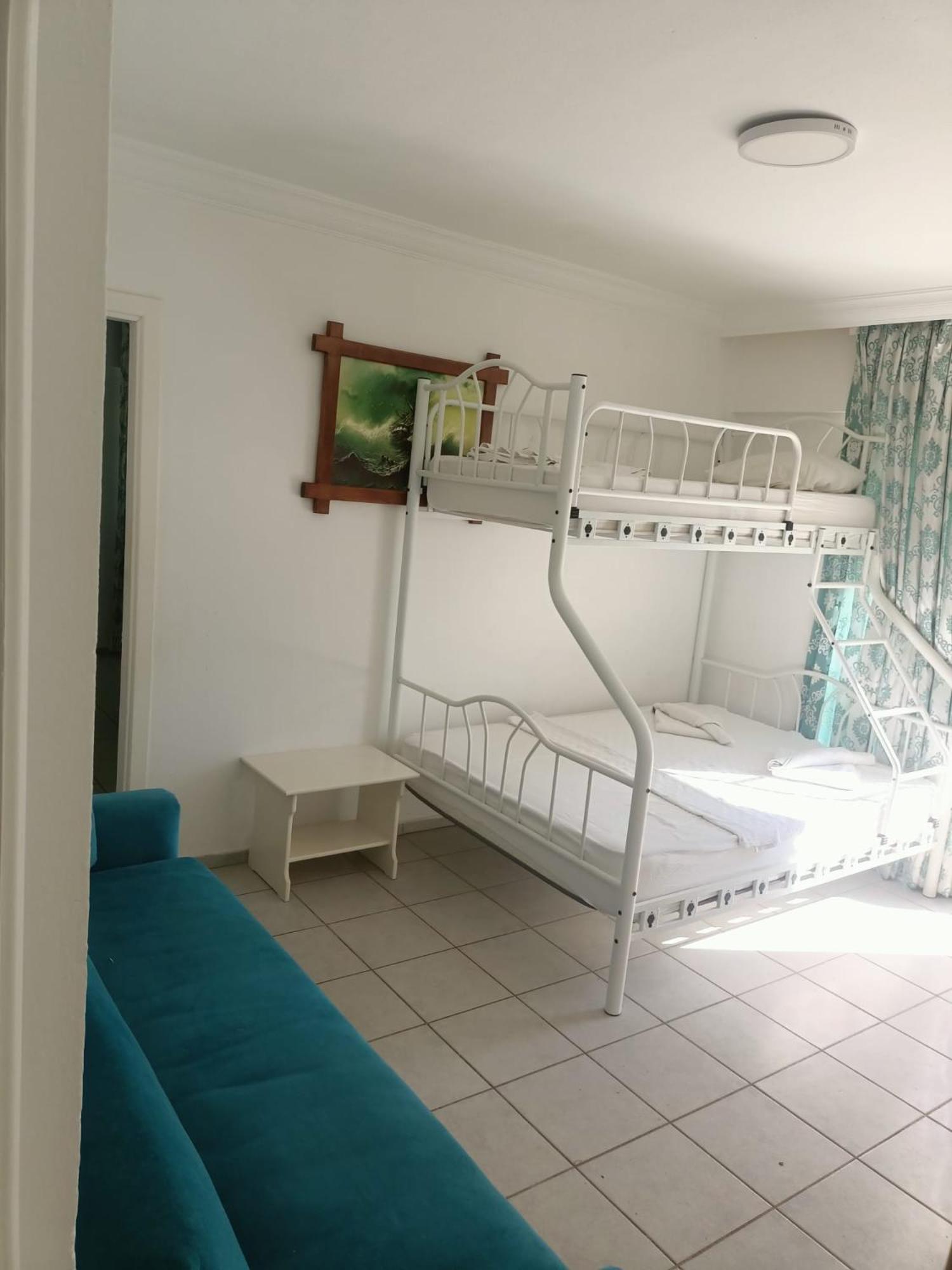 Sen Apart Turunç Buitenkant foto